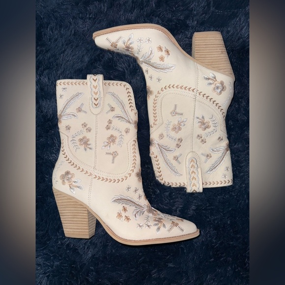 Dolce Vita Jessey Floral Western Cowboy Boots - Picture 4 of 8